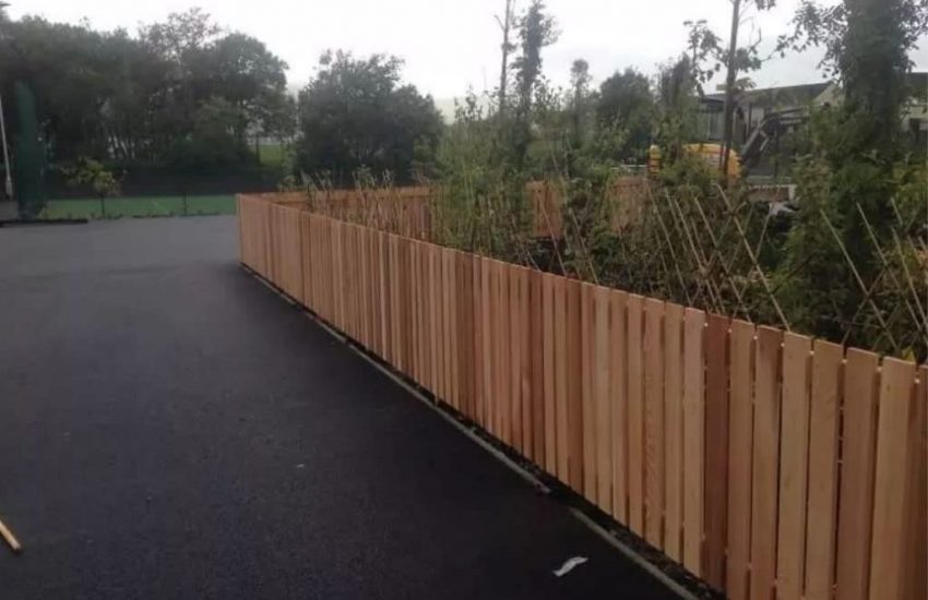 Slatted Fence with 25mm