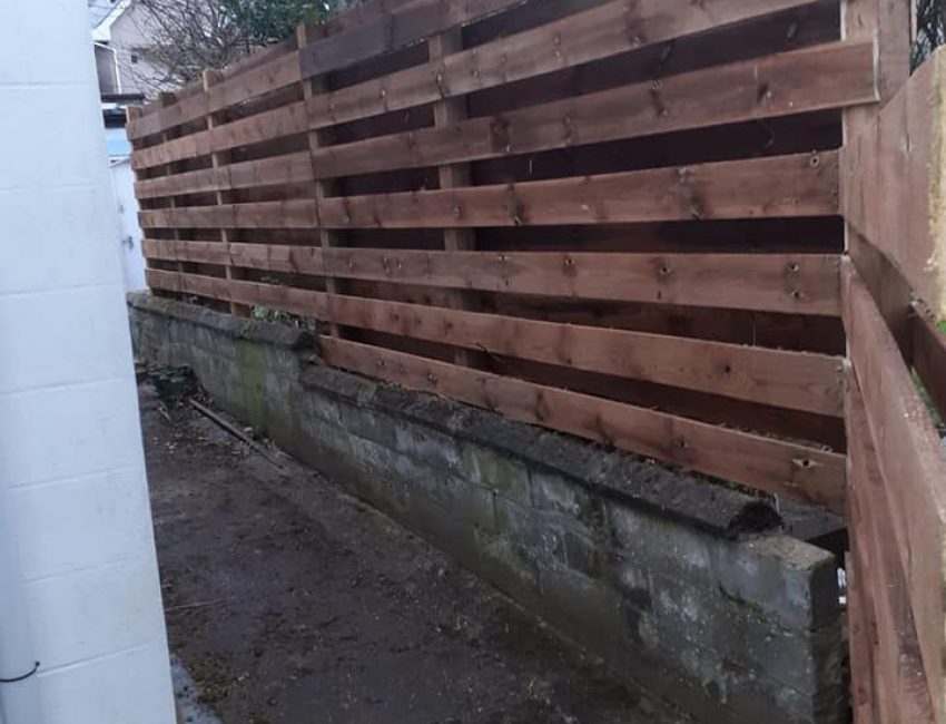 Slatted Fence with 50mm gap2